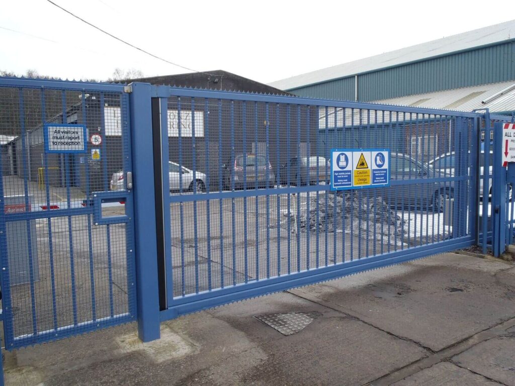 Mesh-Infill-Sliding-Gate.