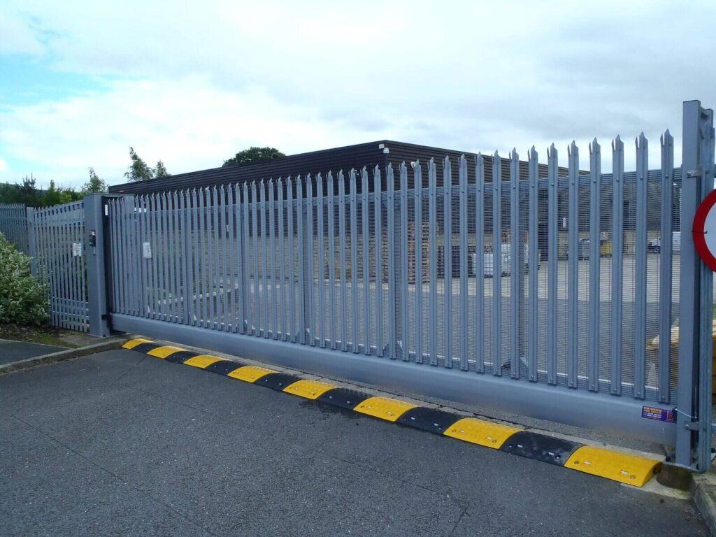 Palisade-Cantilever-Sliding-Gate.